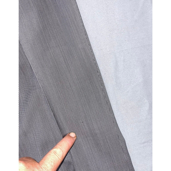 Hugo Boss Sharp1 US Flat Front Wool Dress Pants, Slacks. Gray Stripe, 33X30 Read - Picture 8 of 10